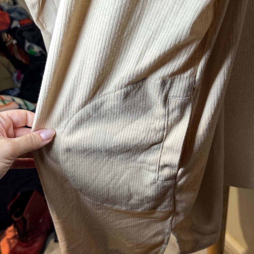 Muk Luks Women's Beige Long Sleeve Tunic - Picture 4 of 5